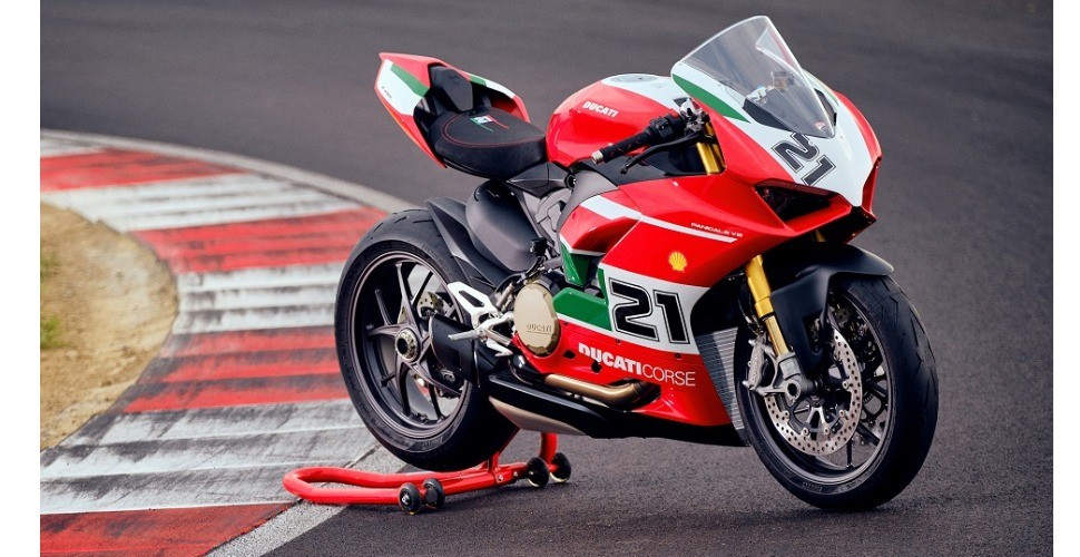 A special motorcycle as a tribute to Troy Bayliss: the Ducati Panigale V2 Bayliss 1st Championship 20th Anniversary